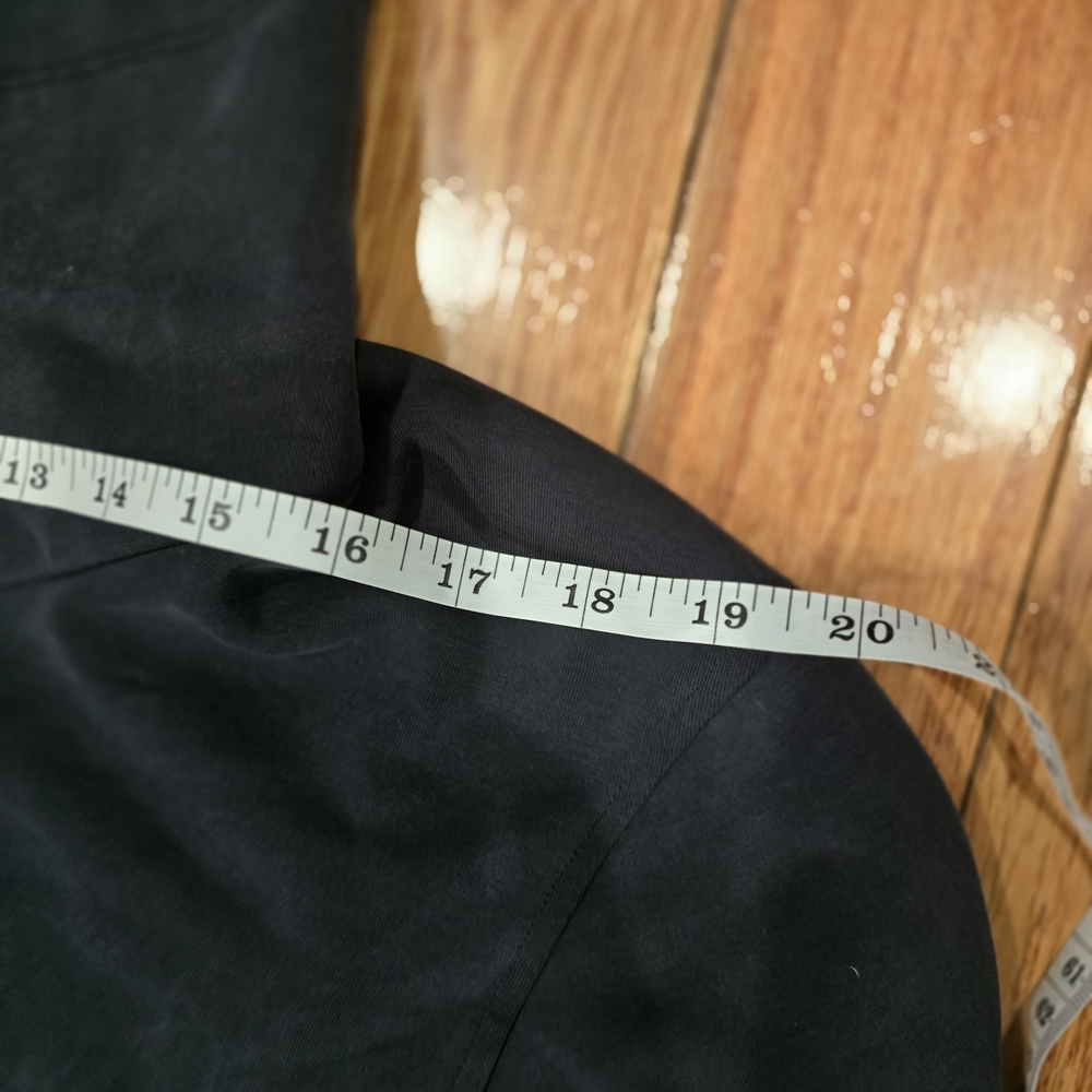 Lululemon Athletica Dark Gray Hooded Jacket - Picture 4 of 10